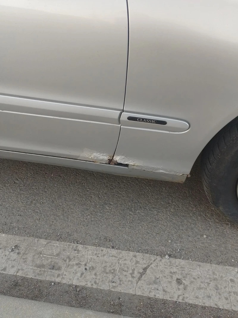 Mercedes-Benz C 200, снимка 7 - Автомобили и джипове - 52792206