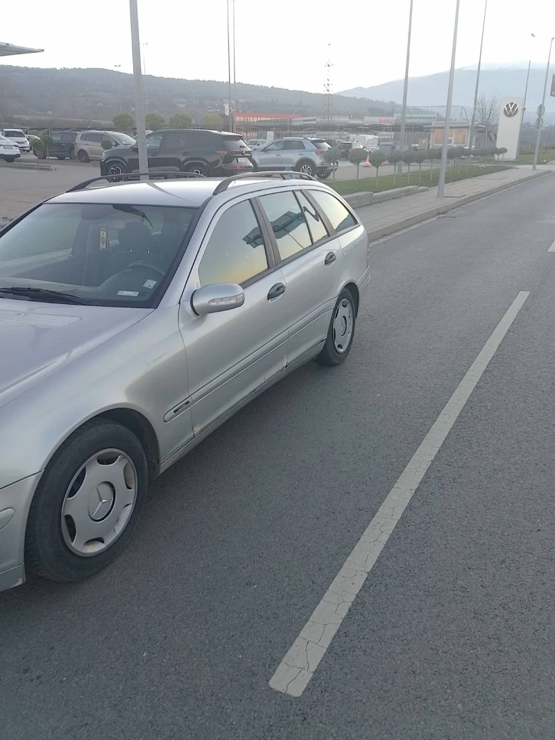 Mercedes-Benz C 200, снимка 3 - Автомобили и джипове - 52792206