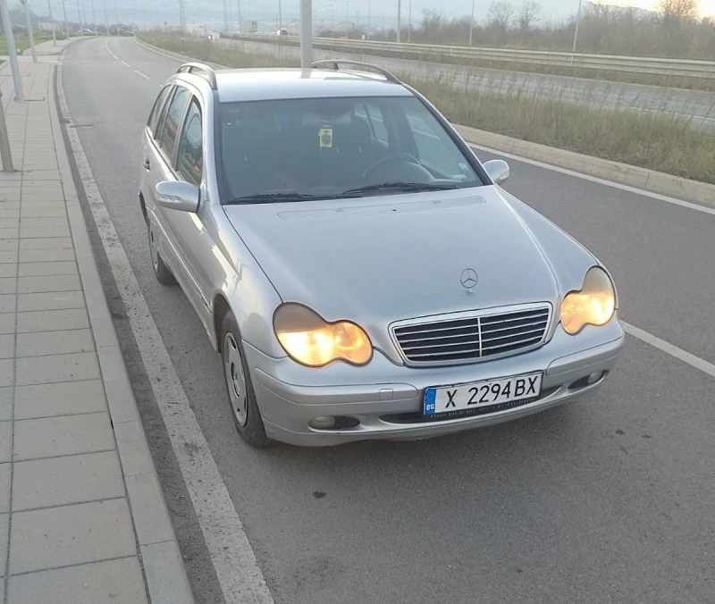 Mercedes-Benz C 200, снимка 2 - Автомобили и джипове - 52792206