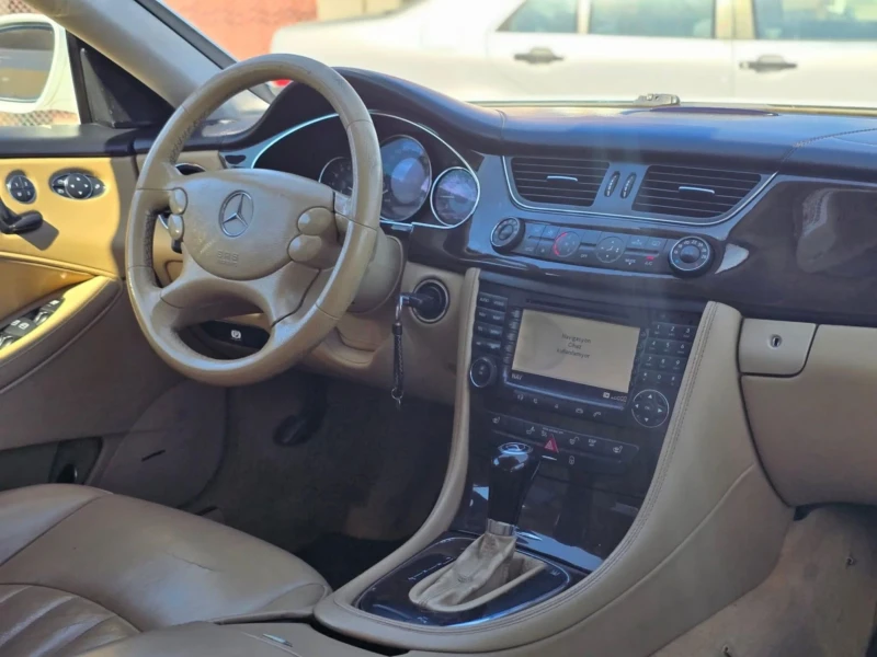 Mercedes-Benz CLS 320, снимка 6 - Автомобили и джипове - 52883308