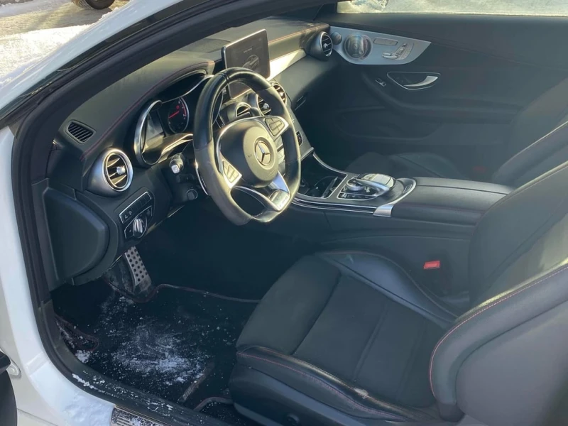 Mercedes-Benz C 43 AMG * CARFAX * БЕЗ ПЪРВОНАЧАЛНА ВНОСКА, снимка 5 - Автомобили и джипове - 52891269