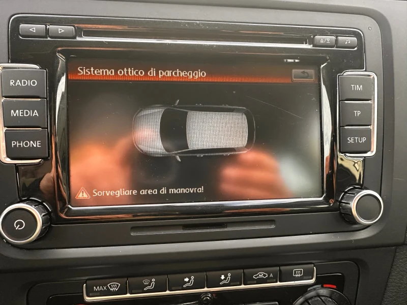 VW Golf 2.0TDI 140 ks, снимка 11 - Автомобили и джипове - 52892868