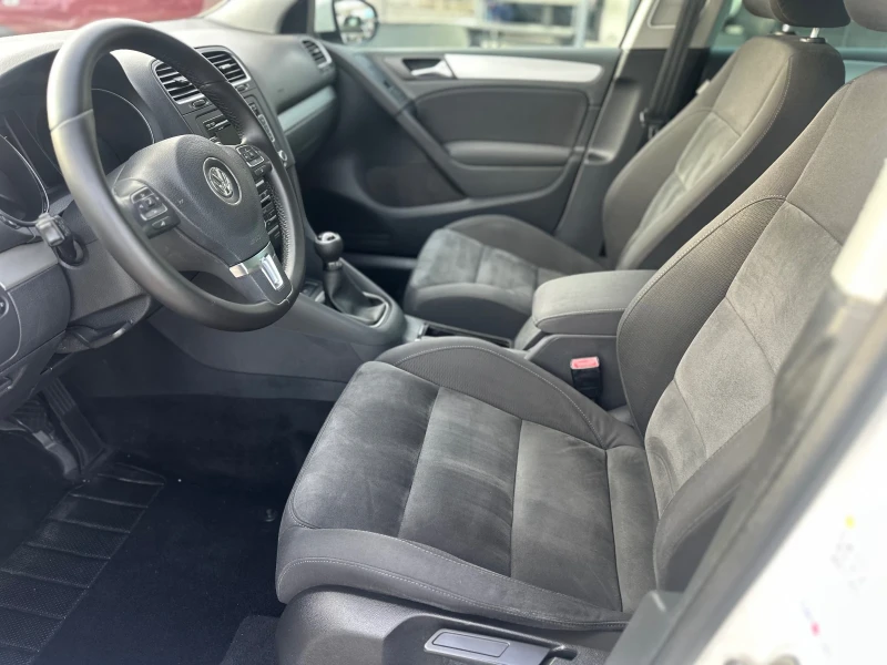 VW Golf 2.0TDI 140 ks, снимка 9 - Автомобили и джипове - 52892868