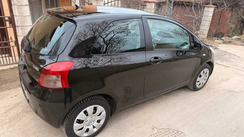 Toyota Yaris, снимка 7 - Автомобили и джипове - 53131031