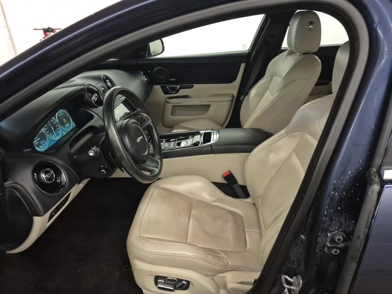 Jaguar Xj PREMIUM LUXURY * Oбдухване* Подгрев* Digital cockp, снимка 7 - Автомобили и джипове - 53480259