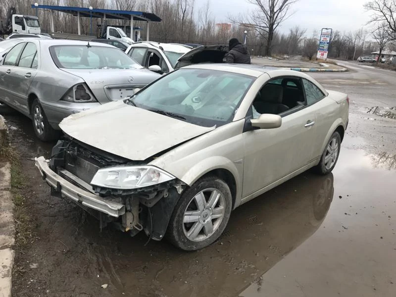 Renault Megane 1.9DCI, снимка 3 - Автомобили и джипове - 20704190