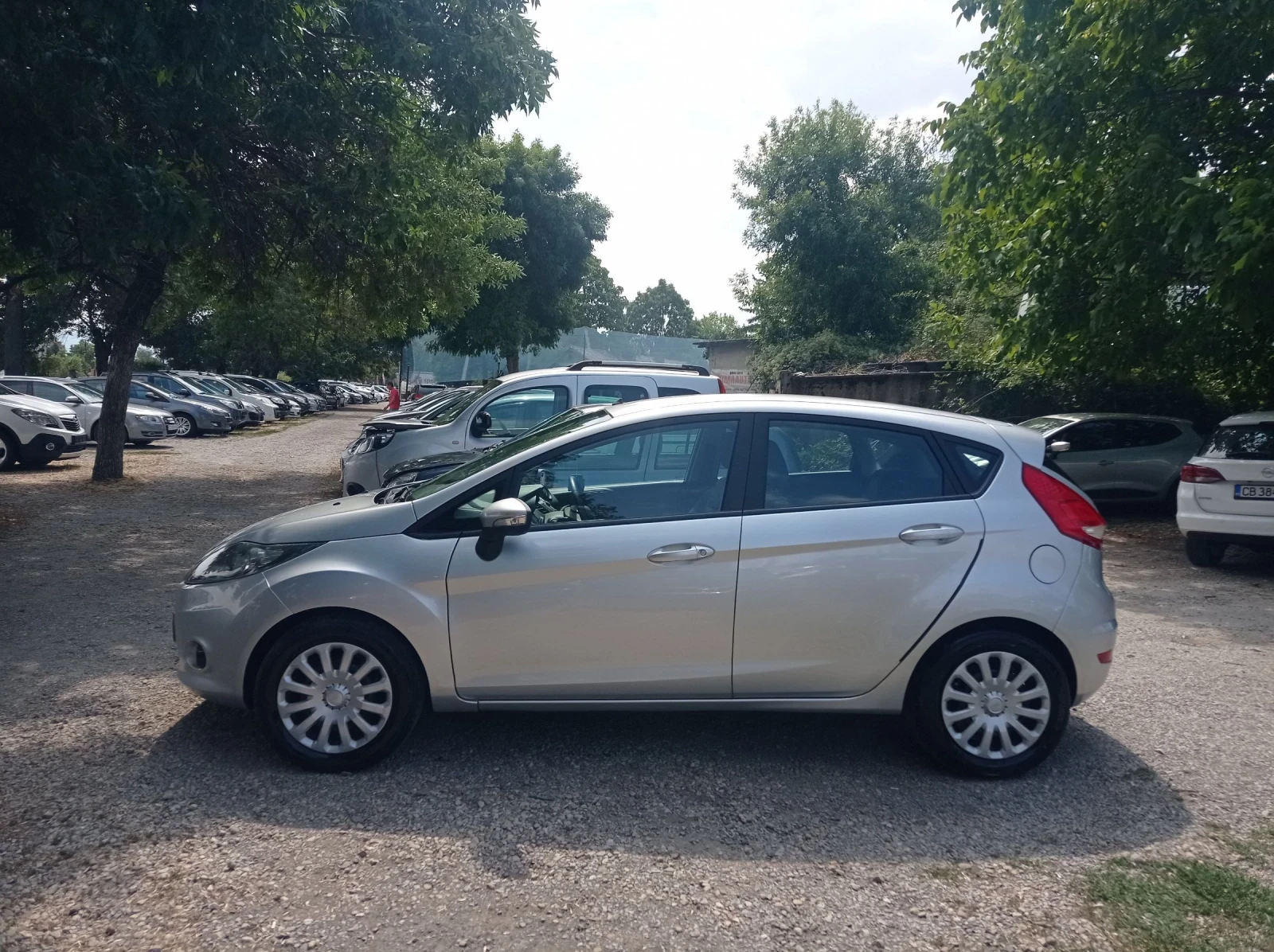 Ford Fiesta 1.25I-КЛИМАТИК - изображение 2