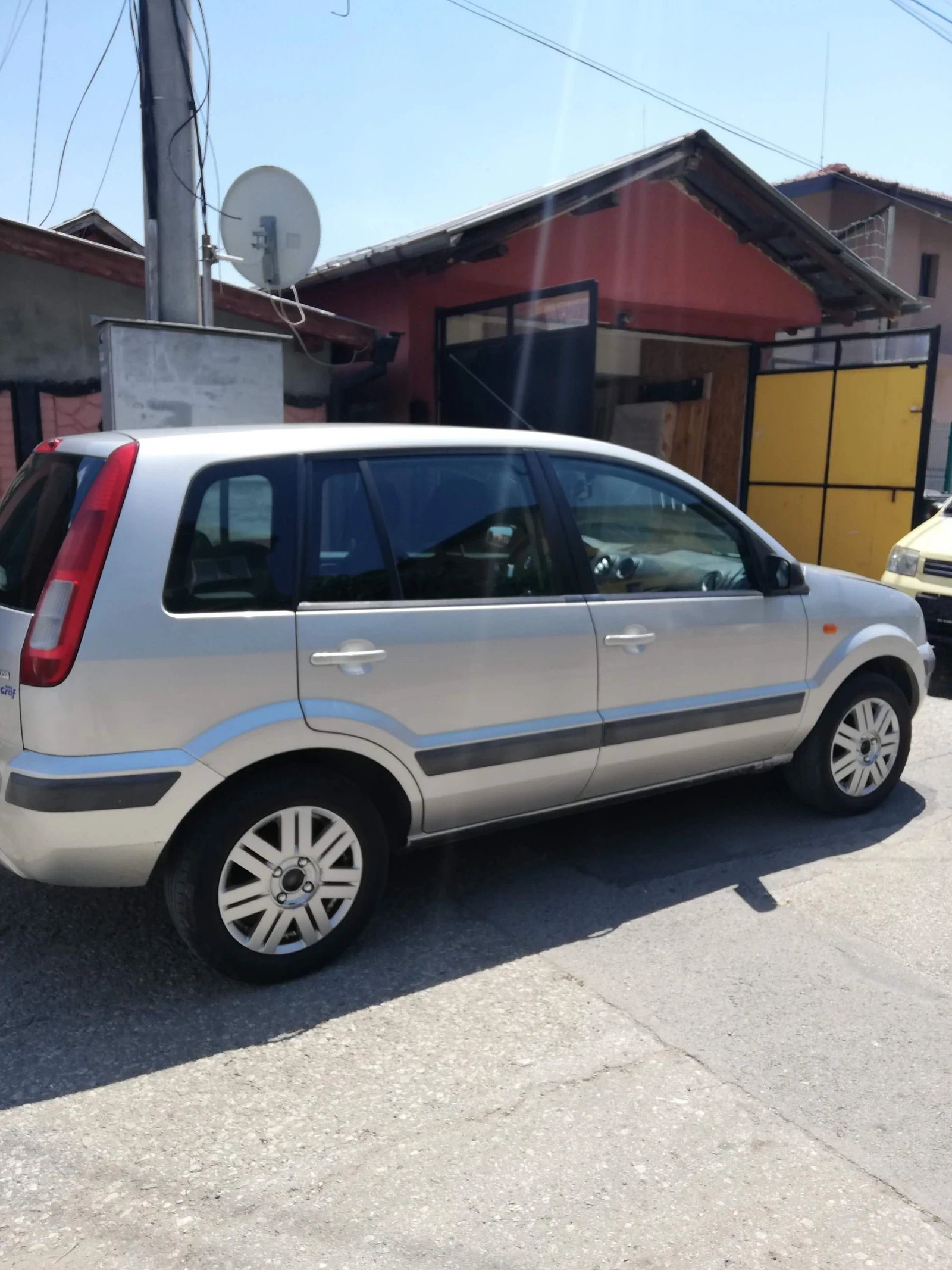 Fiat Panda 1400 куб. А/С УНИКАТ 4Х4 - изображение 2