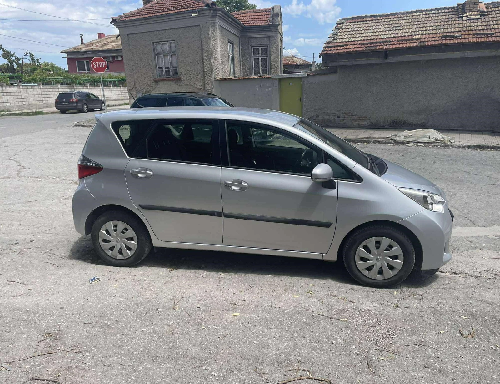 Toyota Verso S  - изображение 8