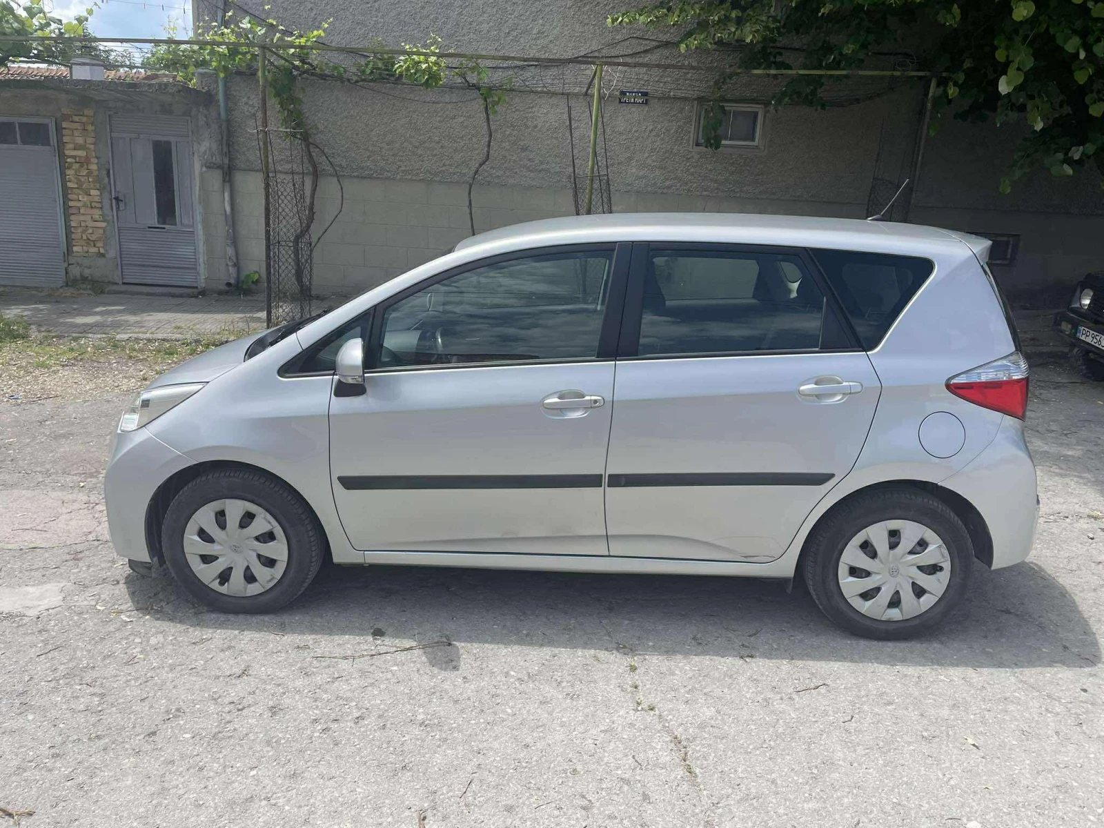 Toyota Verso S  - изображение 4