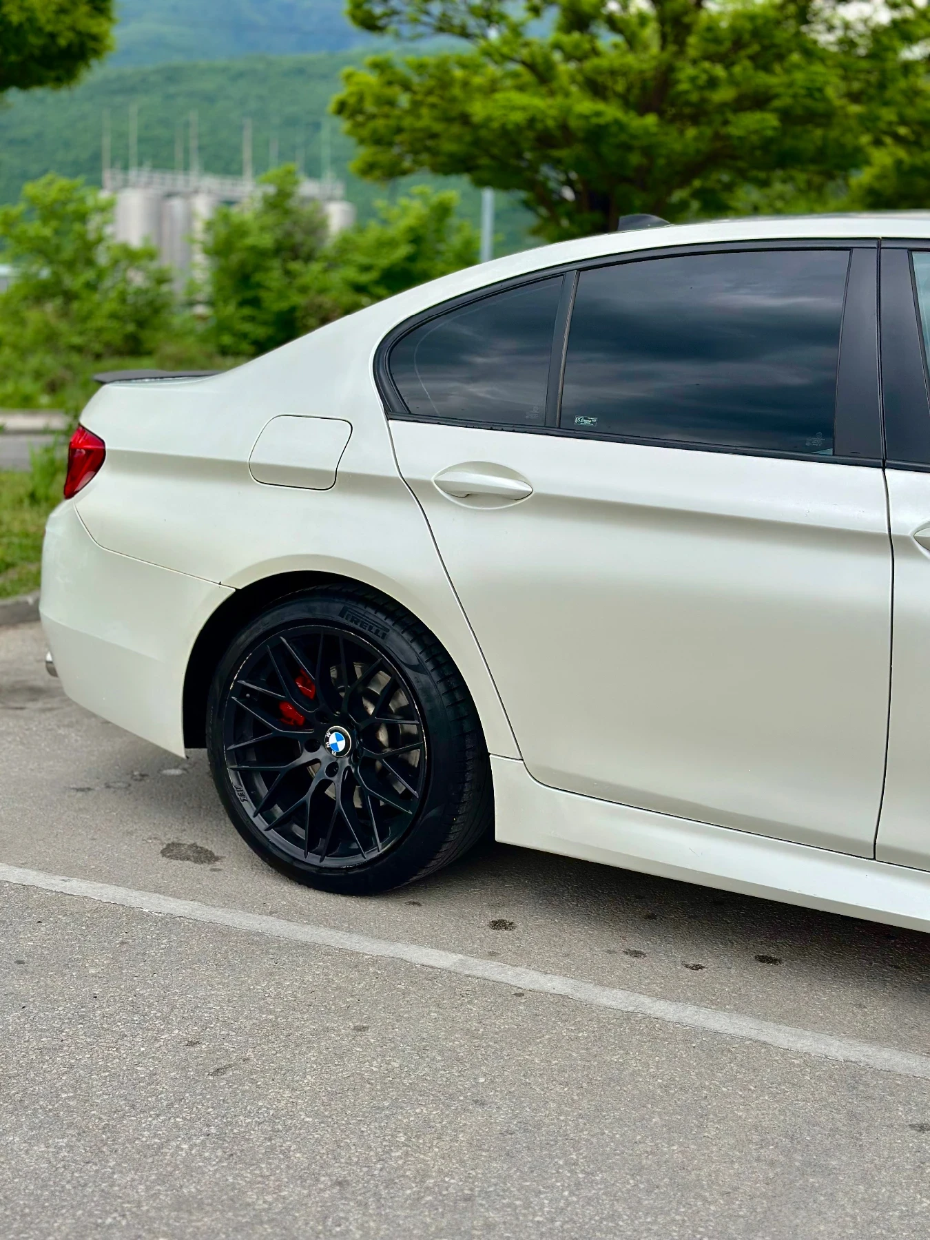 BMW 530 /245 к.с./ M PACK / задно - изображение 3