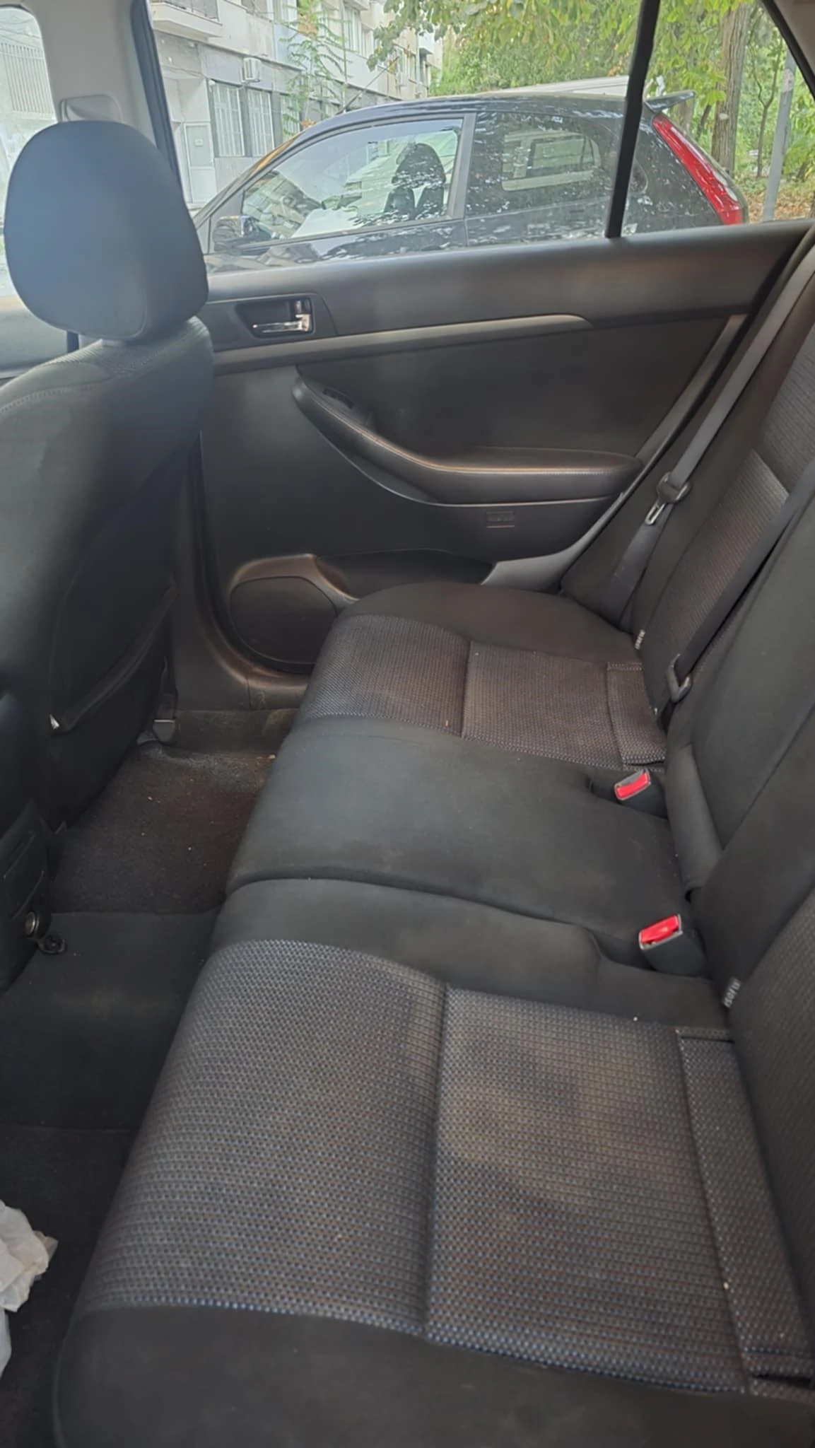 Toyota Avensis  - изображение 8