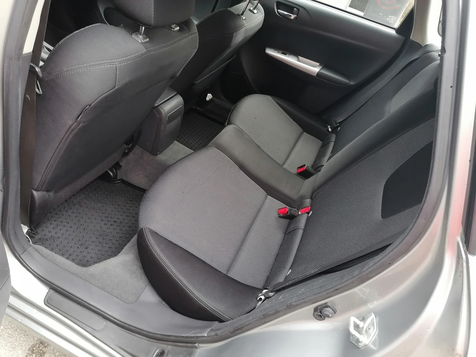 Subaru Impreza 2.0 16 v | Mobile.bg � ����������� 12