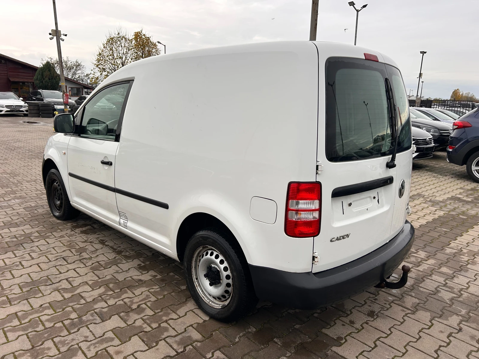 VW Caddy 1.6TDI 1+ 1 EURO 5 - изображение 8