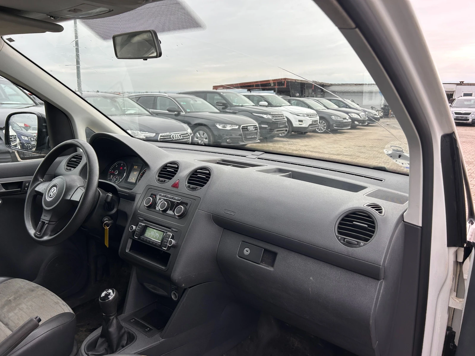 VW Caddy 1.6TDI 1+ 1 EURO 5 - изображение 10