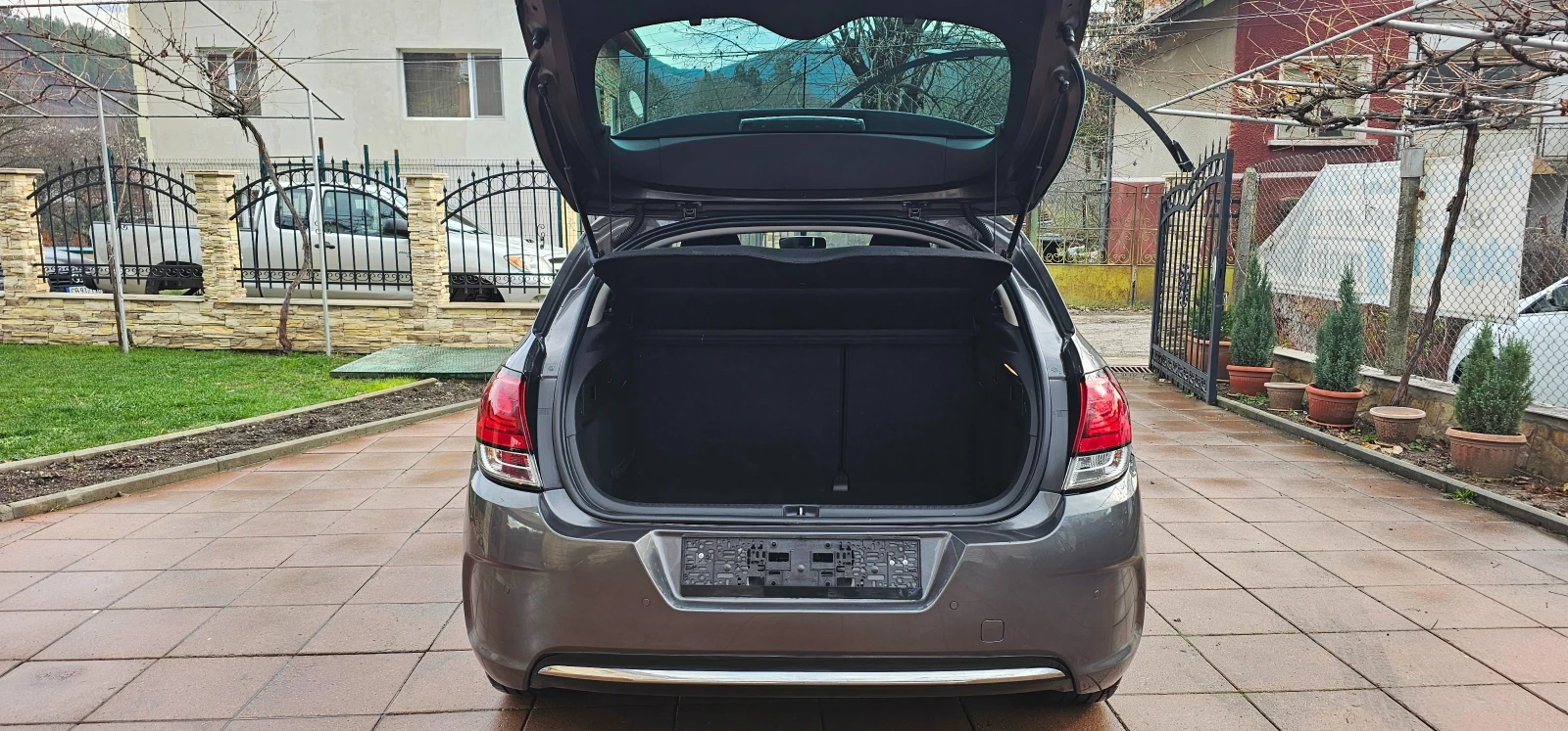 Citroen C4 1.6HDI AUTOMAT ПЕРФЕКТЕН/ПЪЛНА СЕРВИЗНА ИСТ - изображение 10