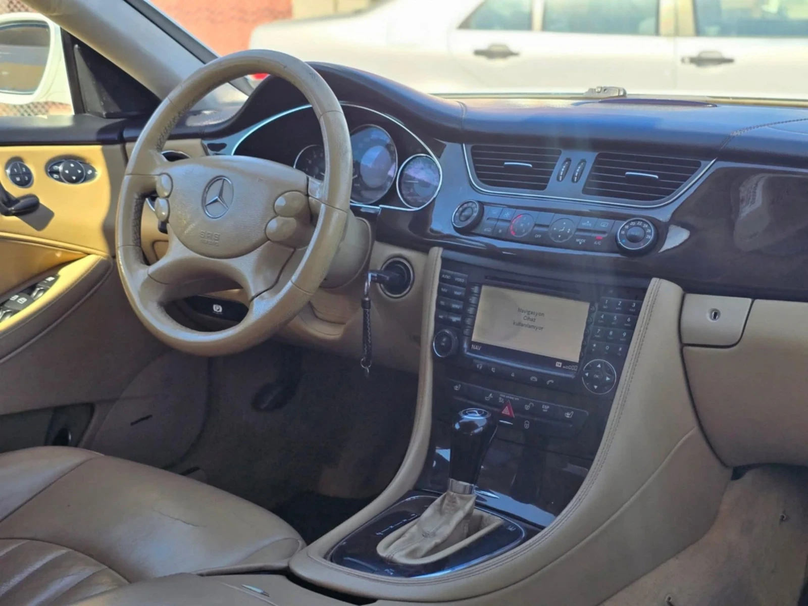 Mercedes-Benz CLS 320  - изображение 6