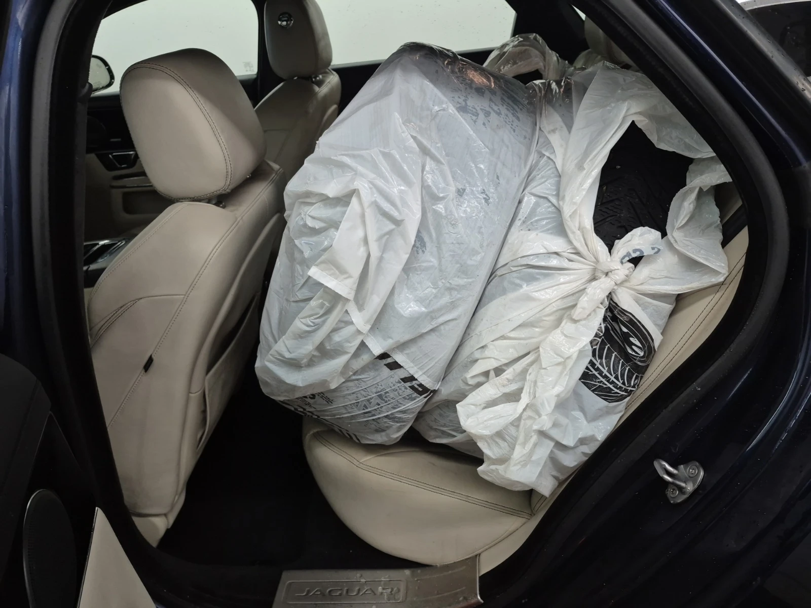 Jaguar Xj PREMIUM LUXURY * O��������* �������* Digital cockp | Mobile.bg � ����������� 16