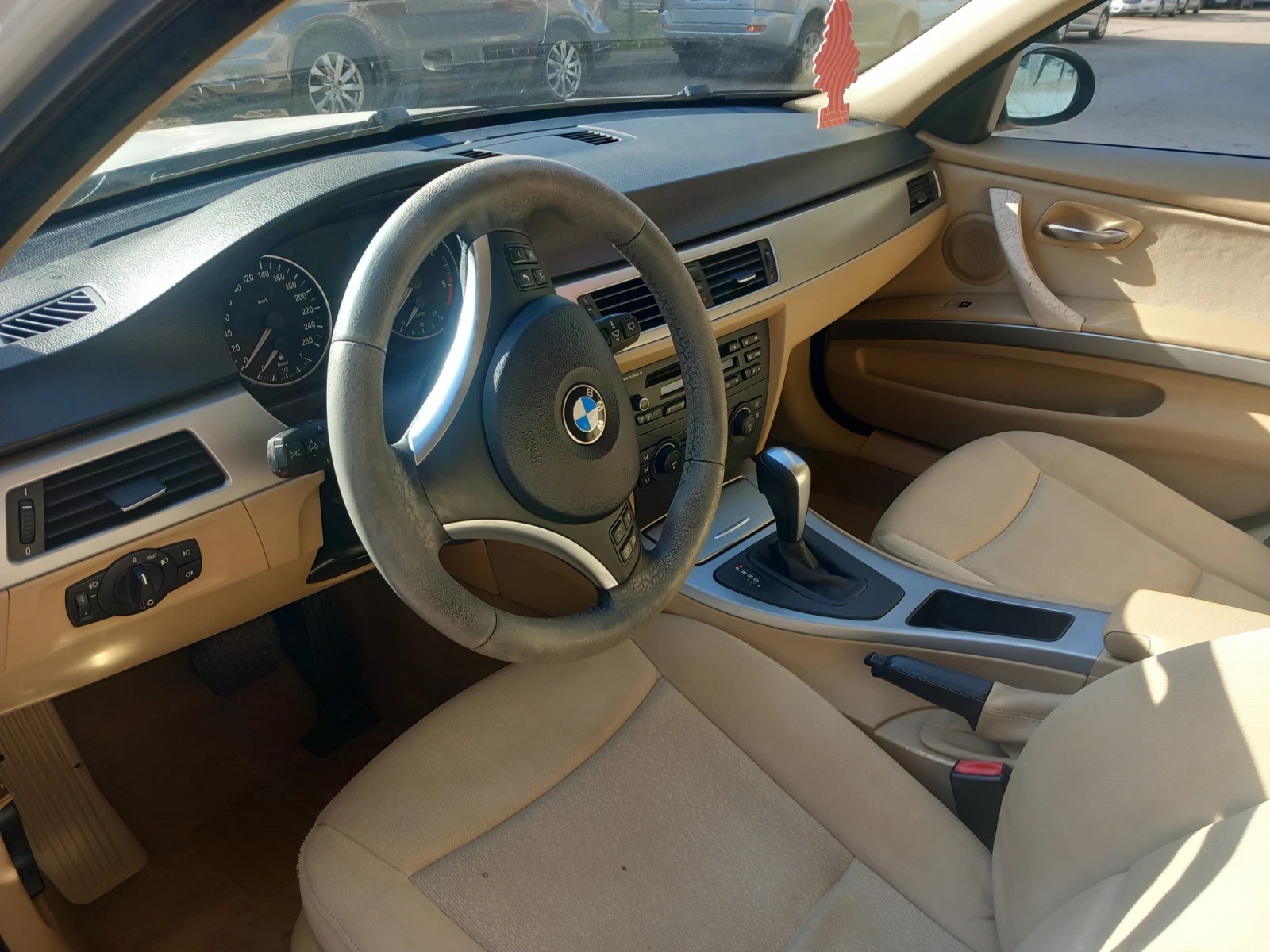 BMW 320, снимка 6 - Автомобили и джипове - 54113737