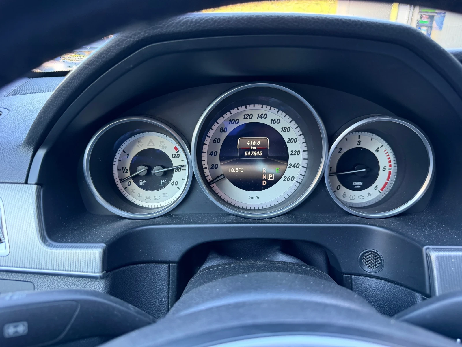 Mercedes-Benz E 220, снимка 12 - Автомобили и джипове - 54601133