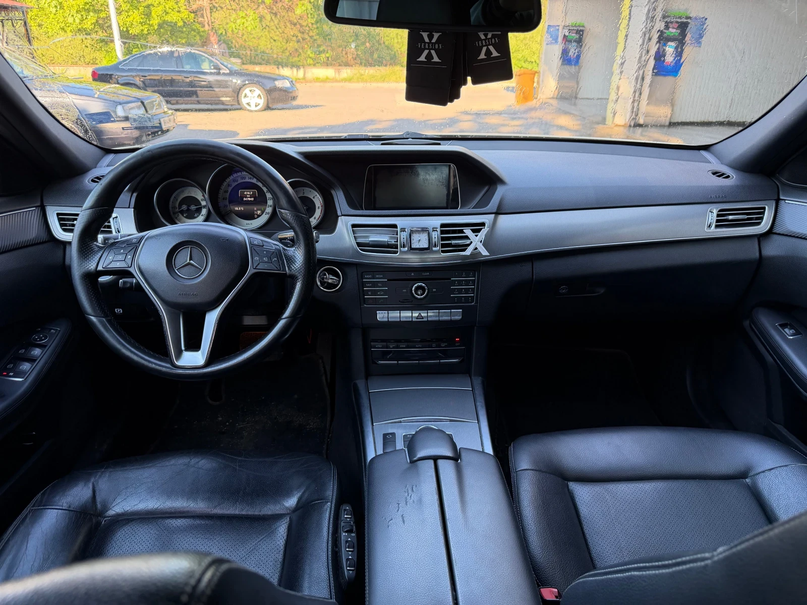 Mercedes-Benz E 220, снимка 10 - Автомобили и джипове - 54601133