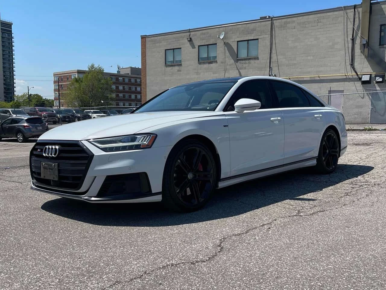 Audi S8 4.0 TFSI * ДИСТРОНИК* МАСАЖИ* 360 КАМЕРА* ОБДУХВАН