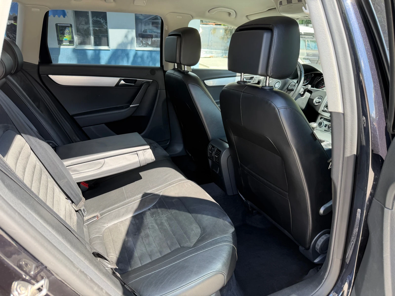 VW Passat 2.0 TDI Highline 170кс-229000КМ-DISTR-СЕРВ. ИСТ., снимка 9 - Автомобили и джипове - 54761191