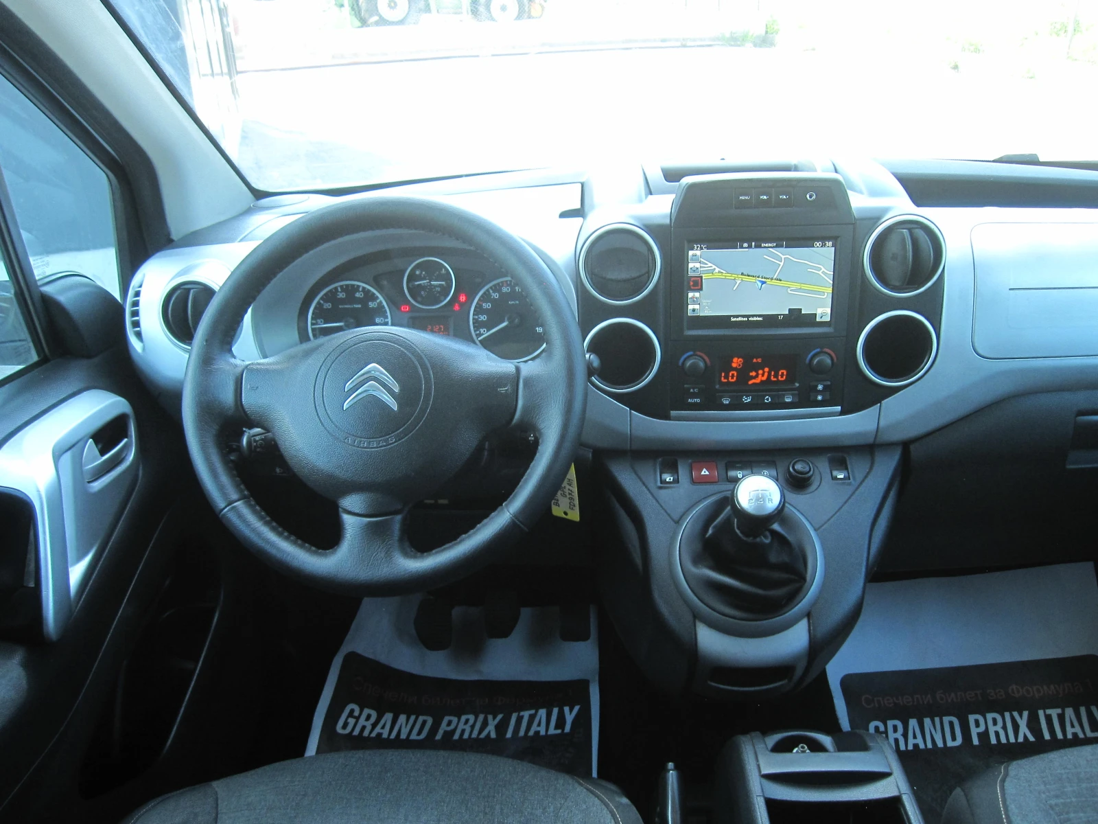 Citroen Berlingo 1, 6-Газ , Navi, , снимка 8 - Автомобили и джипове - 54766537