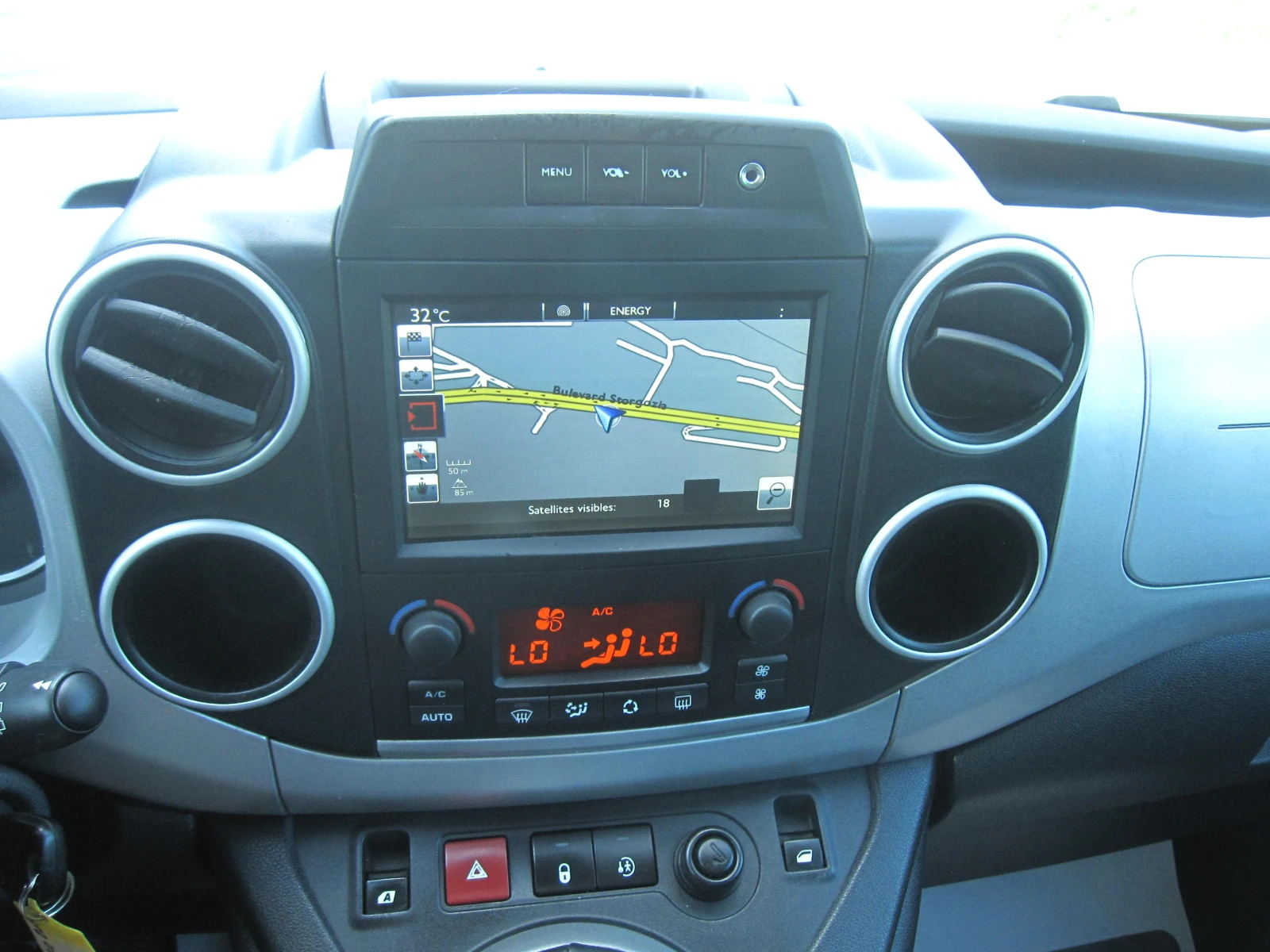 Citroen Berlingo 1, 6-Газ , Navi, , снимка 11 - Автомобили и джипове - 54766537