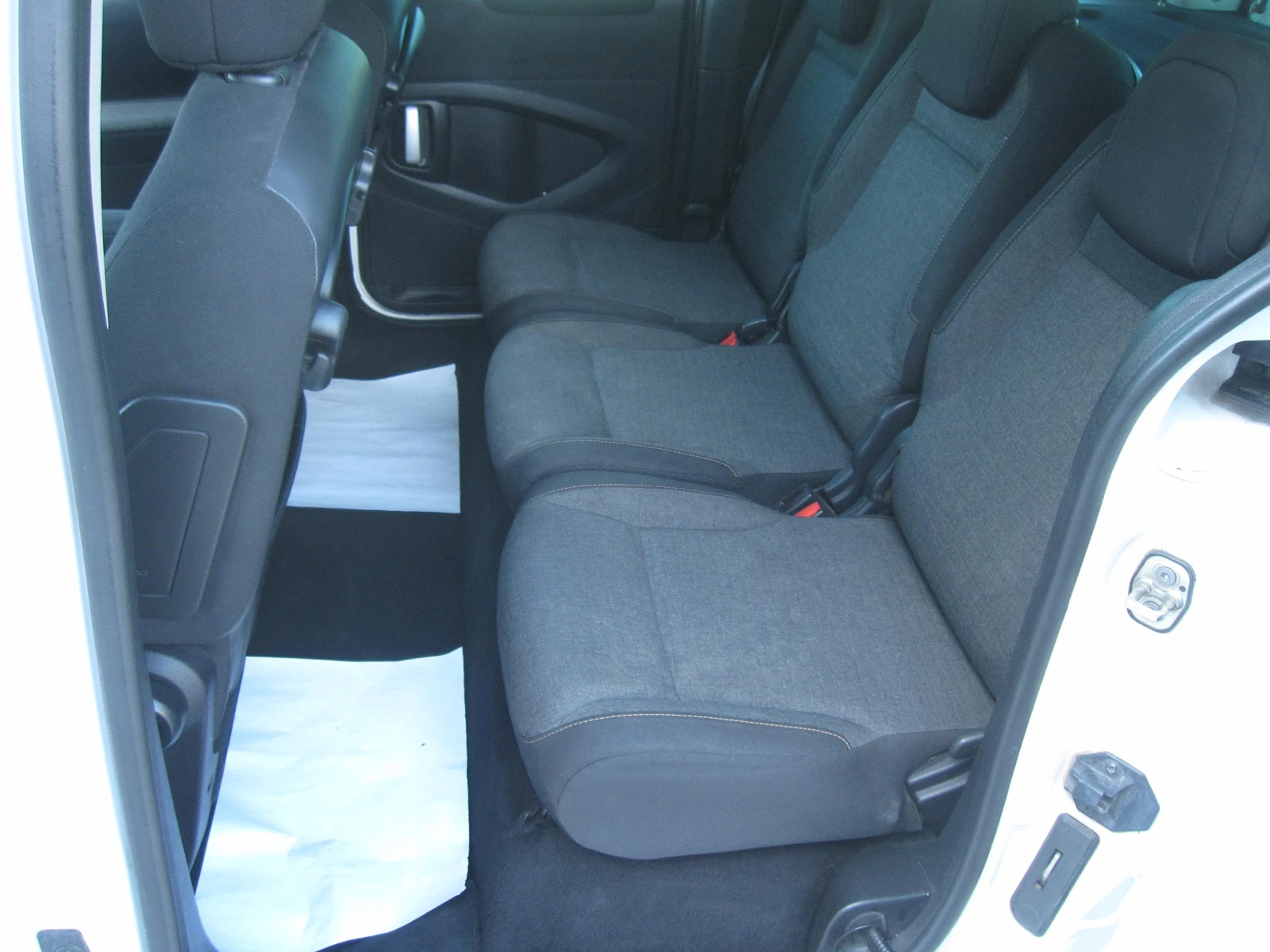 Citroen Berlingo 1, 6-Газ , Navi, , снимка 14 - Автомобили и джипове - 54766537