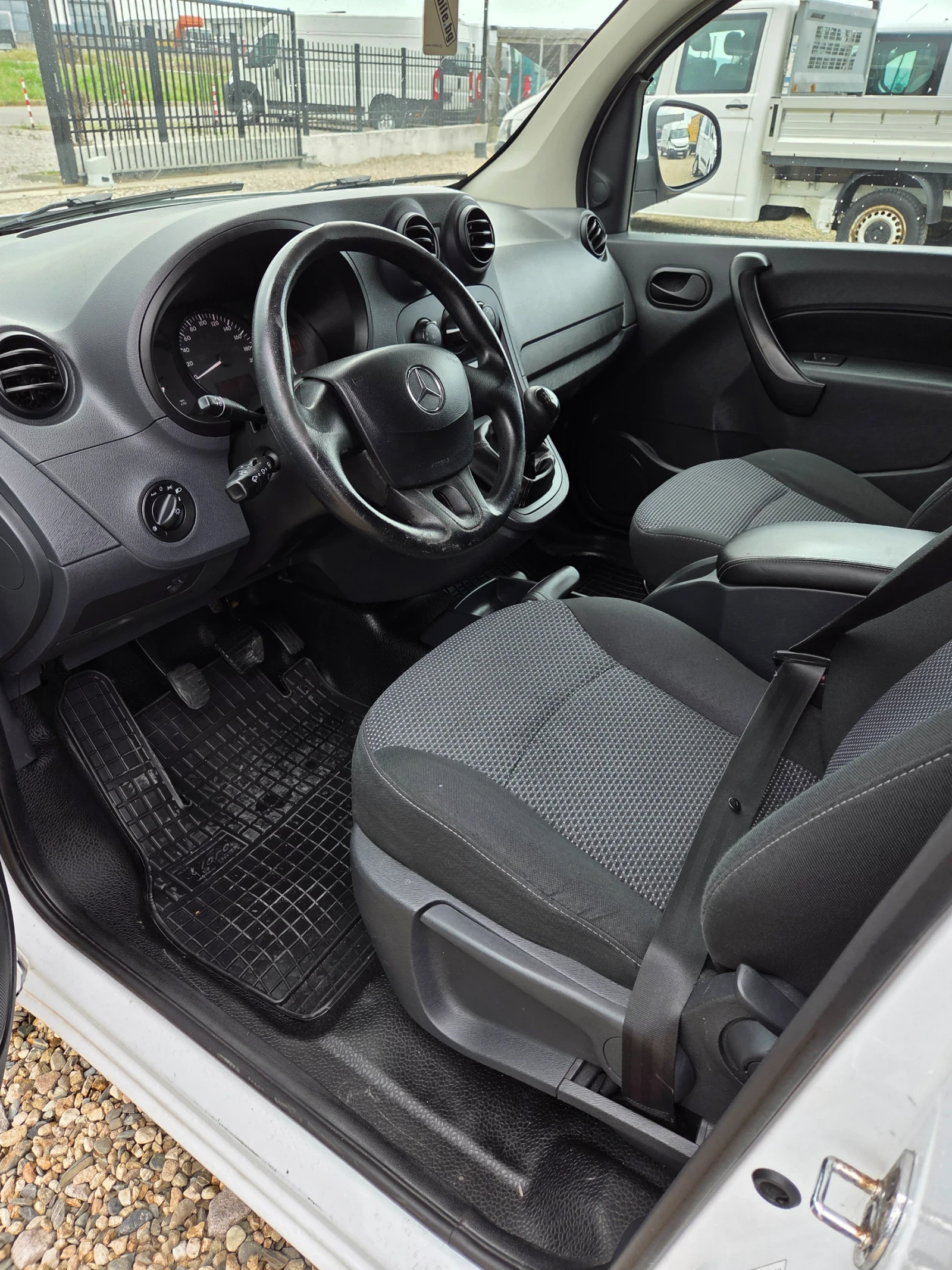 Mercedes-Benz Citan, снимка 12 - Автомобили и джипове - 55009496
