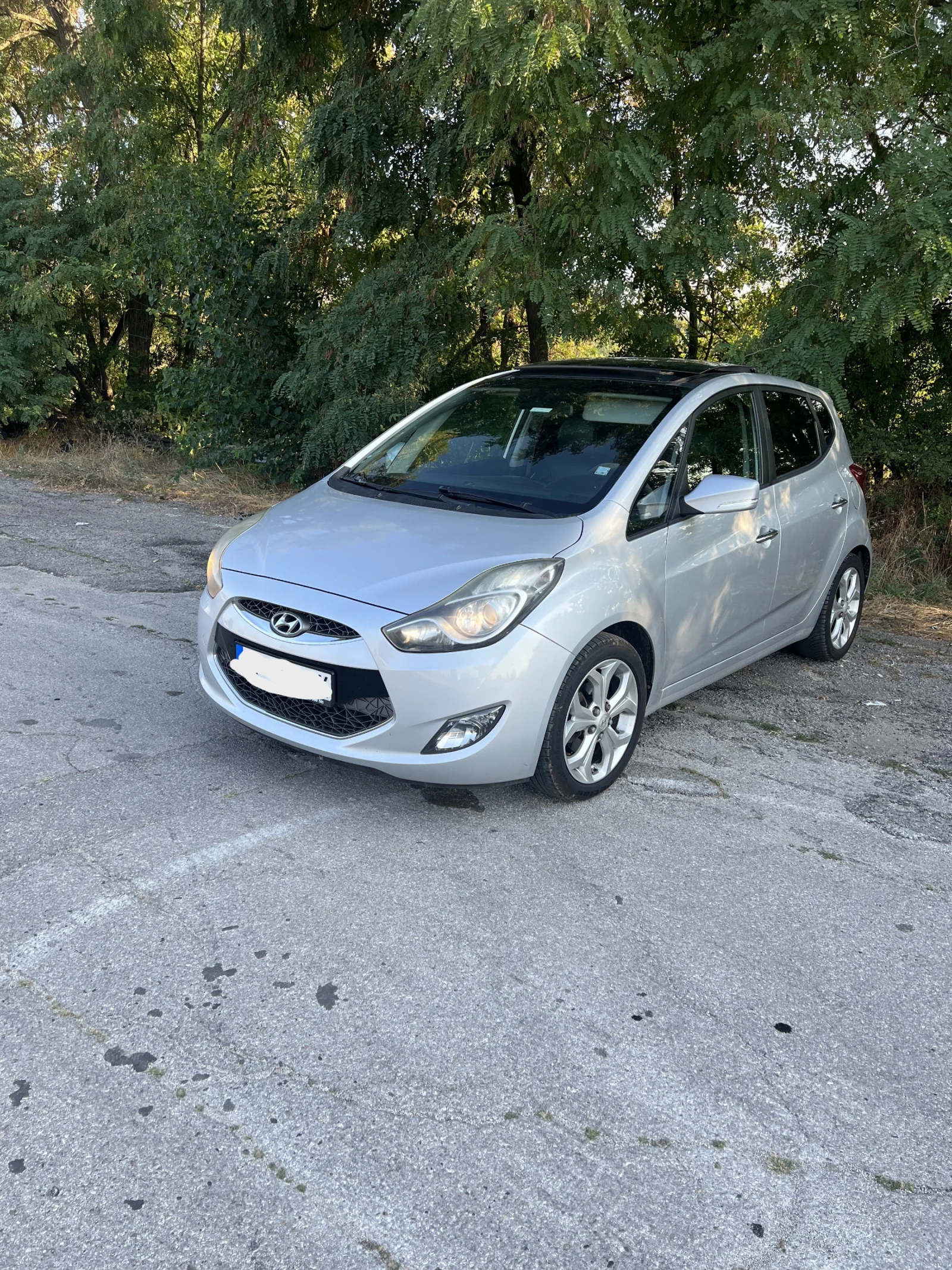 Hyundai Ix20, снимка 5 - Автомобили и джипове - 55658298