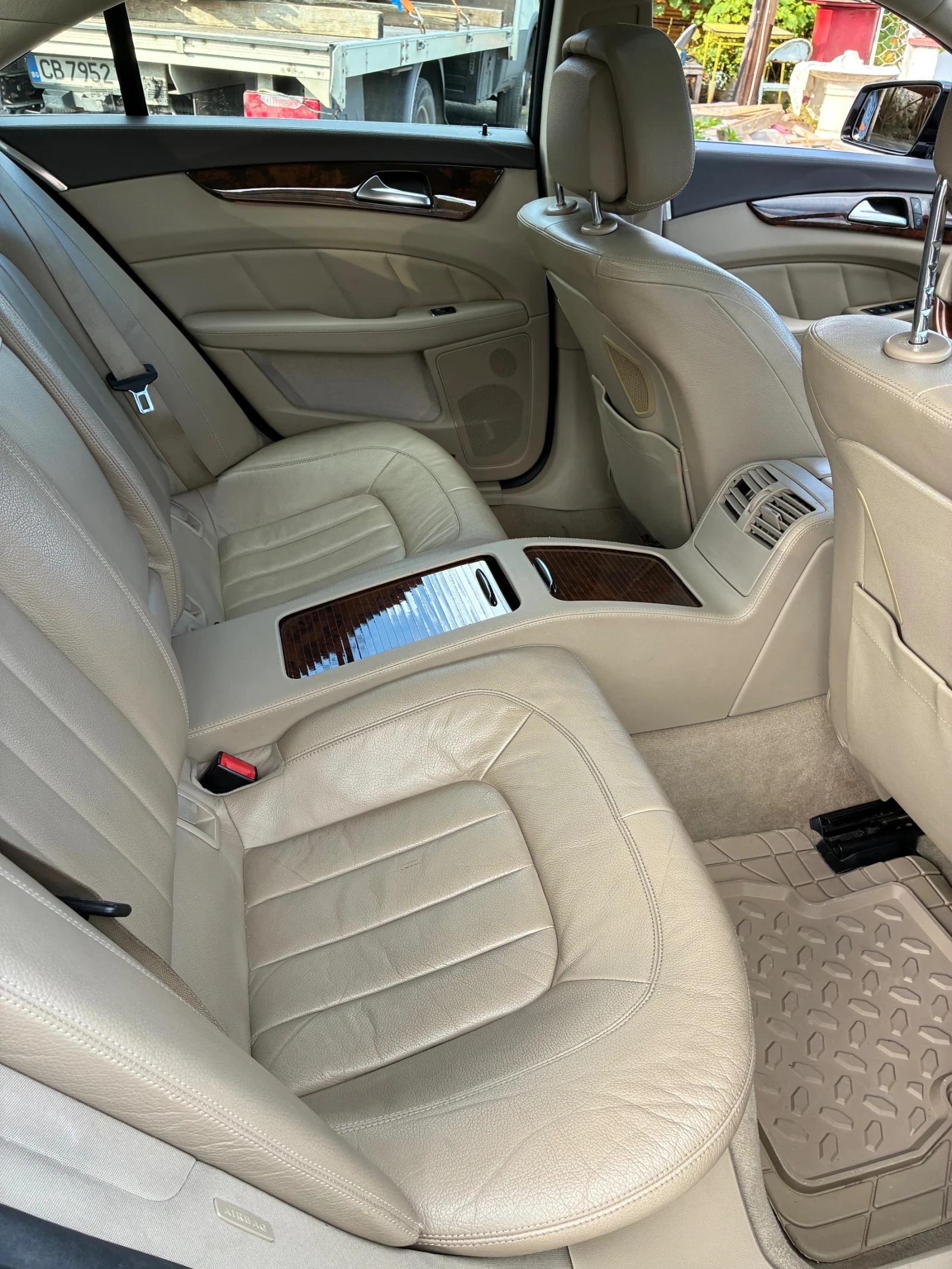 Mercedes-Benz CLS 350, снимка 7 - Автомобили и джипове - 55779096