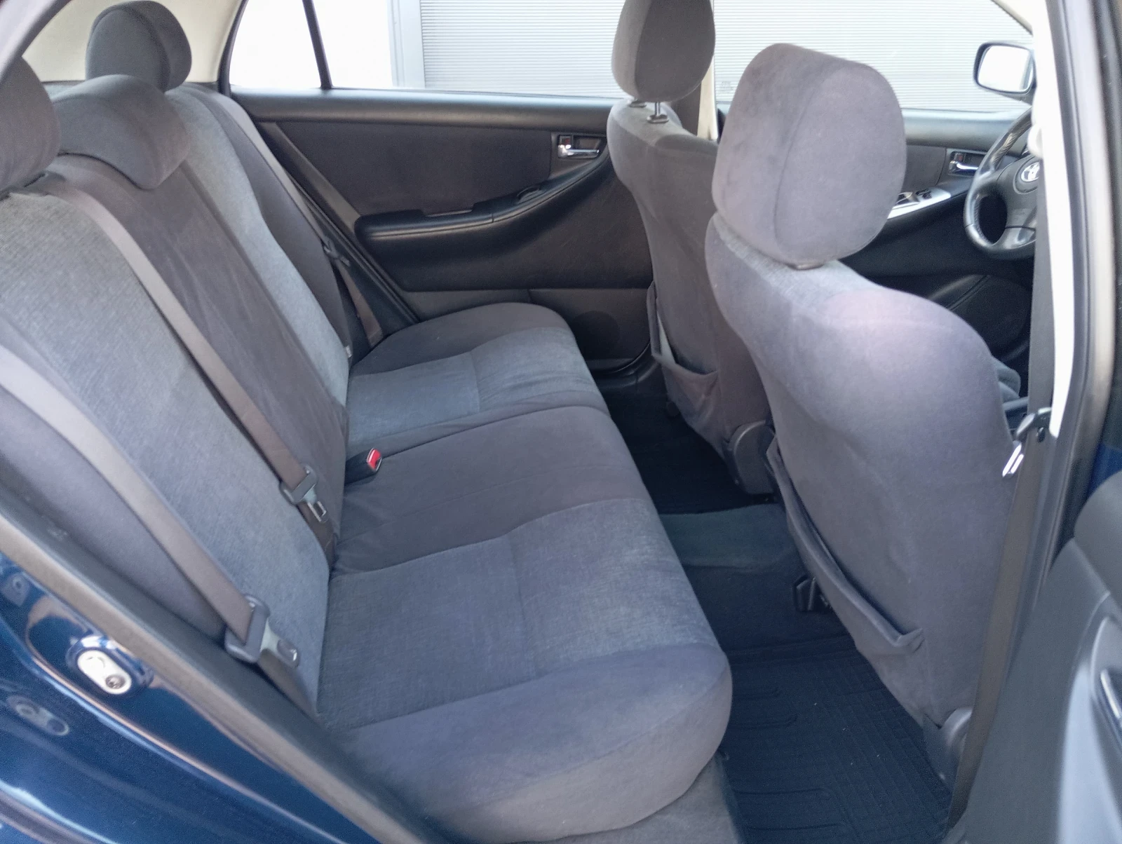 Toyota Corolla 1.4 vvti, снимка 10 - Автомобили и джипове - 55837100