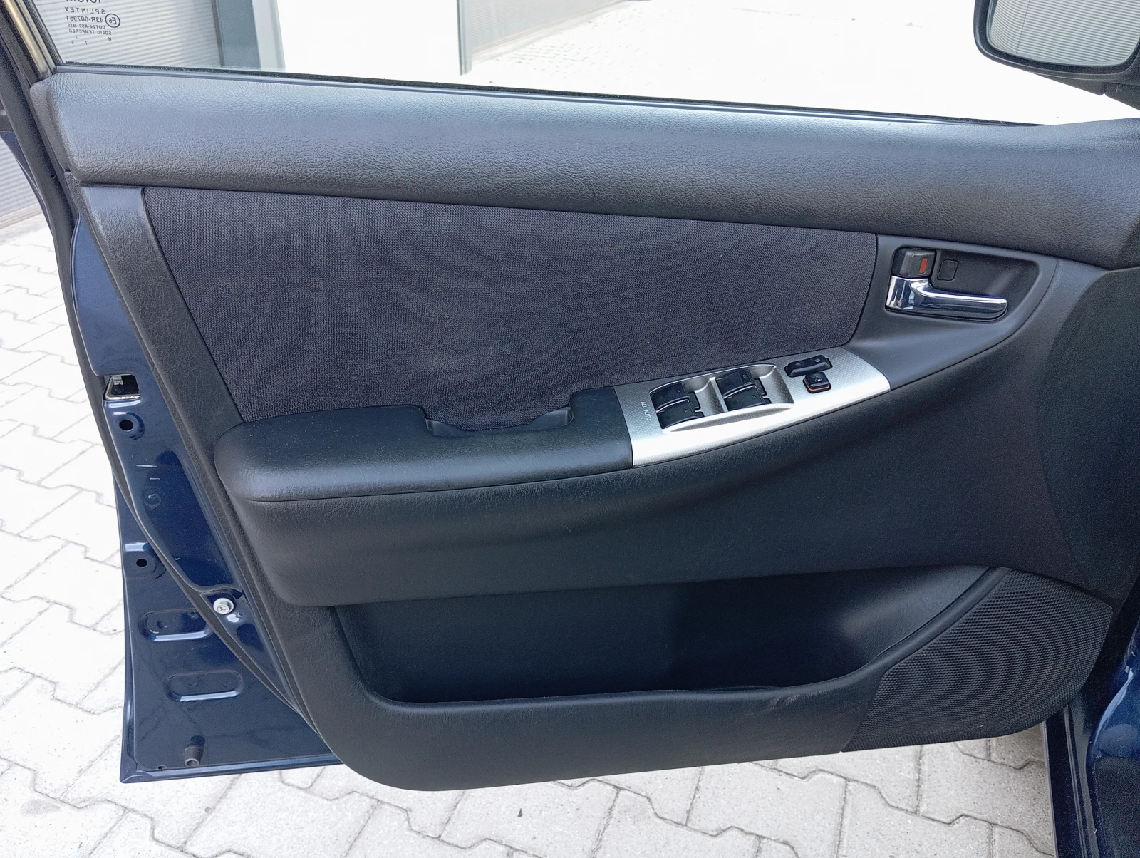 Toyota Corolla 1.4 vvti, снимка 8 - Автомобили и джипове - 55837100