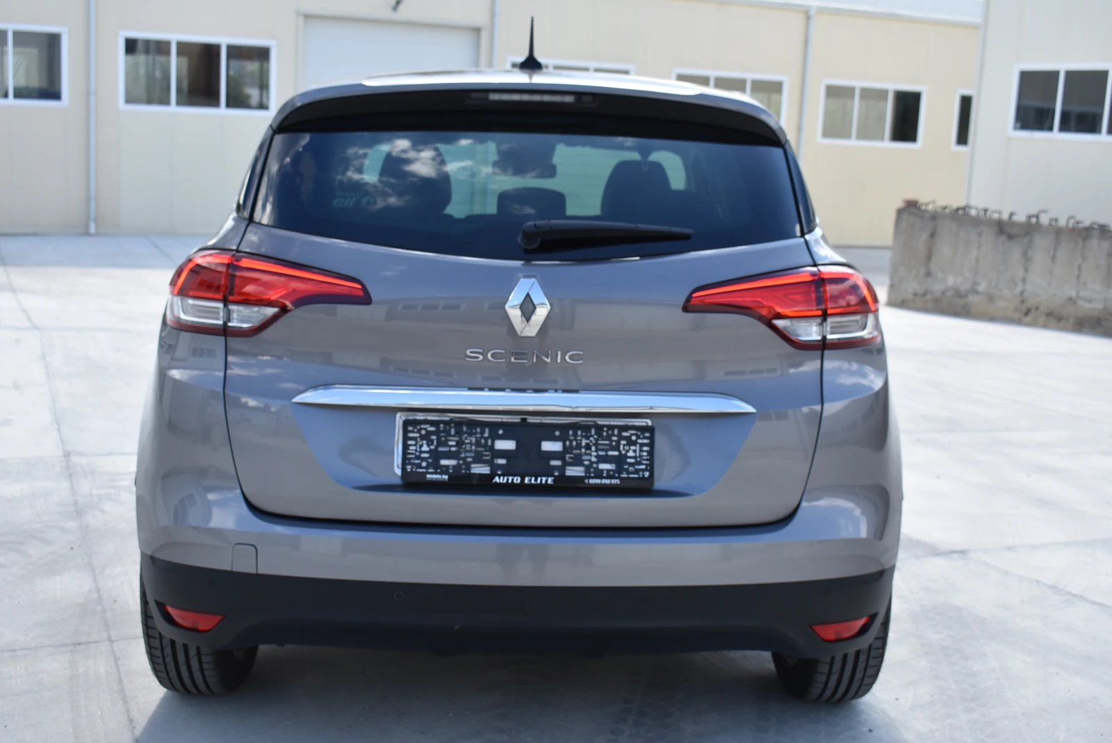 Renault Scenic 1.5DCI/INTENCE/AUTOMAT/KEYLESS/EURO6/ITALY/TOP!!!, снимка 4 - Автомобили и джипове - 55955079