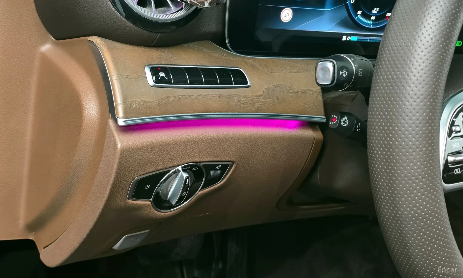 Mercedes-Benz E 220 Head up\3D Burmester\ Digitalno tablo, снимка 14 - Автомобили и джипове - 56185234