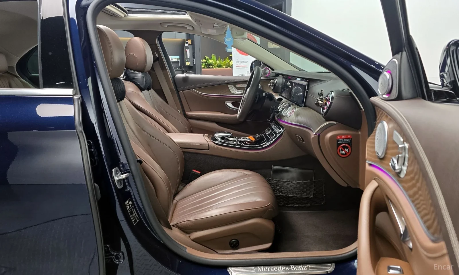Mercedes-Benz E 220 Head up\3D Burmester\ Digitalno tablo, снимка 11 - Автомобили и джипове - 56185234