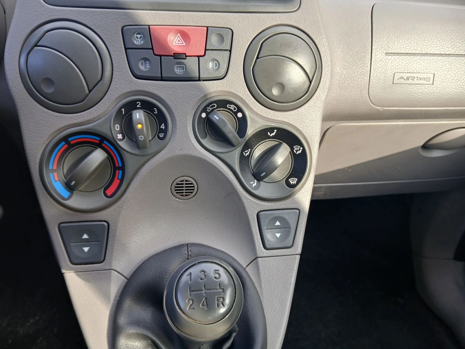 Fiat Panda 4x4-112000km!, снимка 11 - Автомобили и джипове - 56434356