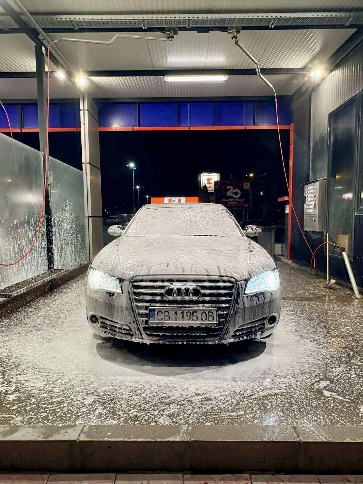 Audi A8 D 4, снимка 4 - Автомобили и джипове - 56628990