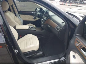 Mercedes-Benz GLE 63 S AMG 4MATIC* КОжа* Подгрев* Обдухване* Кейлес* Blind Sp - 30600 € / 59848.40 лв. - 11336207 5