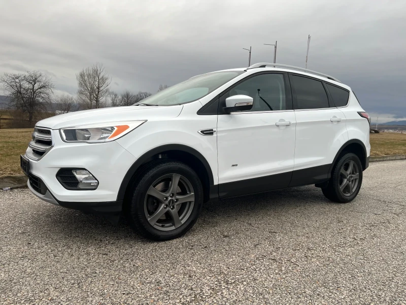 Ford Kuga 2.0TDI 4x4 Avtomatik Top, снимка 2 - Автомобили и джипове - 48642423