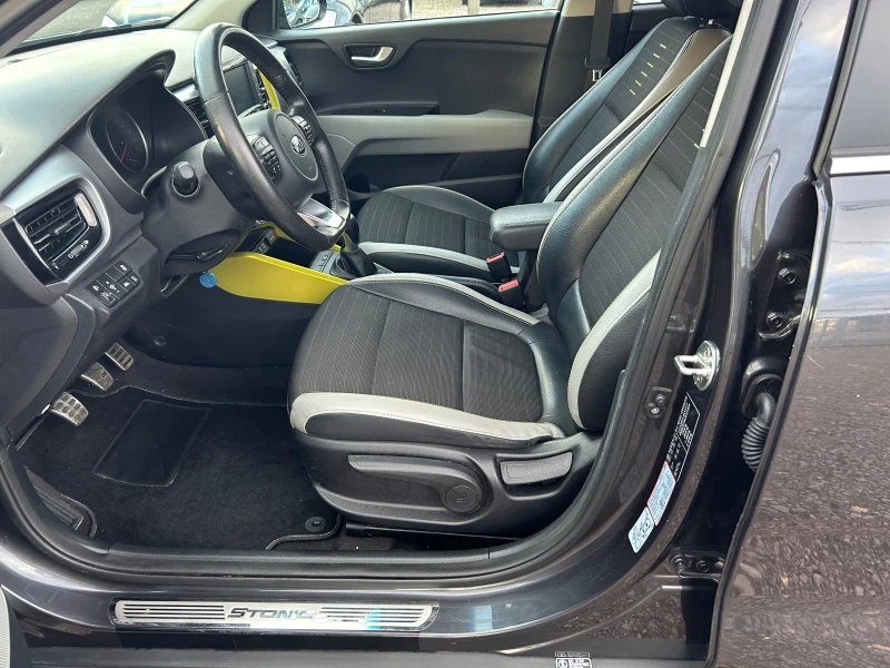 Kia Stonic 1.6GRD STILE, снимка 10 - Автомобили и джипове - 51954168