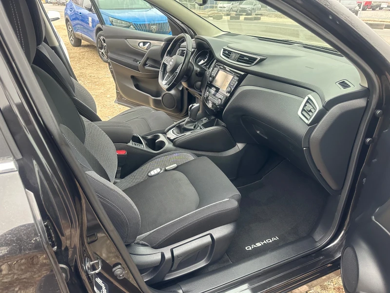 Nissan Qashqai, снимка 7 - Автомобили и джипове - 52804255