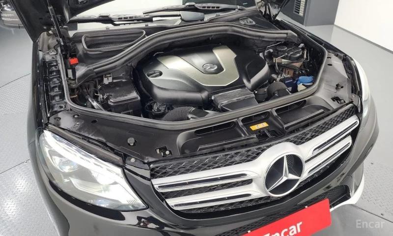 Mercedes-Benz GLE 350, снимка 6 - Автомобили и джипове - 53138511