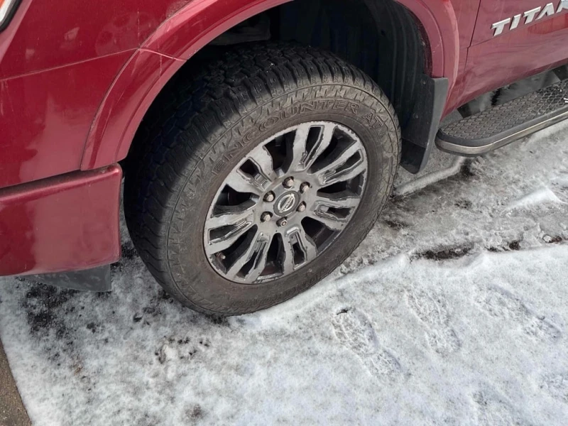 Nissan Titan crew cab * 4WD Diesel * CARFAX * , снимка 7 - Автомобили и джипове - 53276644