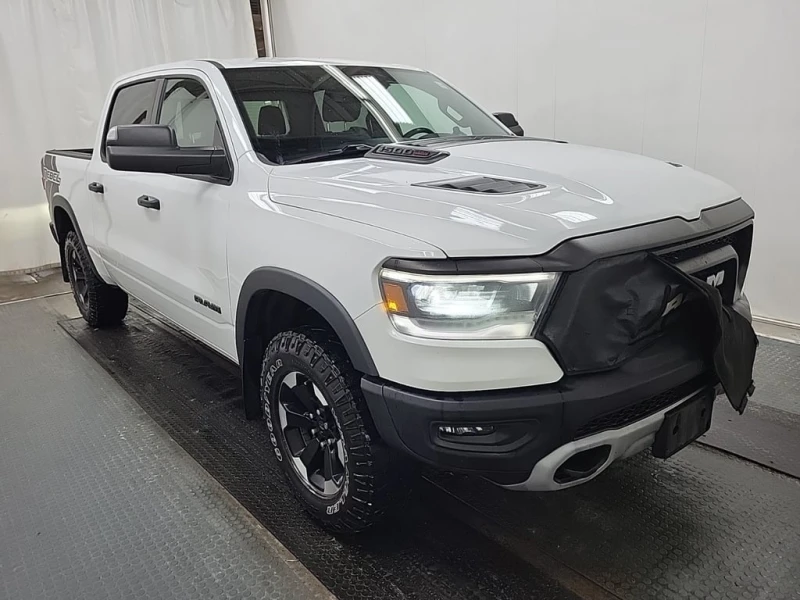 Dodge RAM 1500 REBEL CREW CAB SHORT BED  CARFAX, снимка 2 - Автомобили и джипове - 53416498