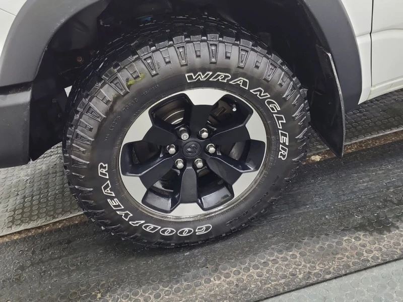 Dodge RAM 1500 REBEL CREW CAB SHORT BED  CARFAX, снимка 17 - Автомобили и джипове - 53416498