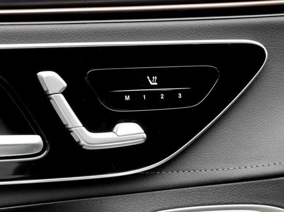 Mercedes-Benz EQE 500 4Matic = AMG Line = Premium Гаранция - изображение 5