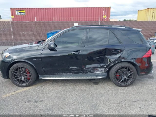 Mercedes-Benz GLE 63 S AMG 4MATIC* КОжа* Подгрев* Обдухване* Кейлес* Blind Sp, снимка 14 - Автомобили и джипове - 53670927